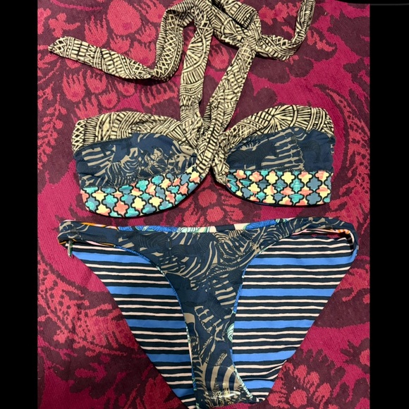 Maaji Other - Maaji Reversible Floral Tribal Print Bikini Set